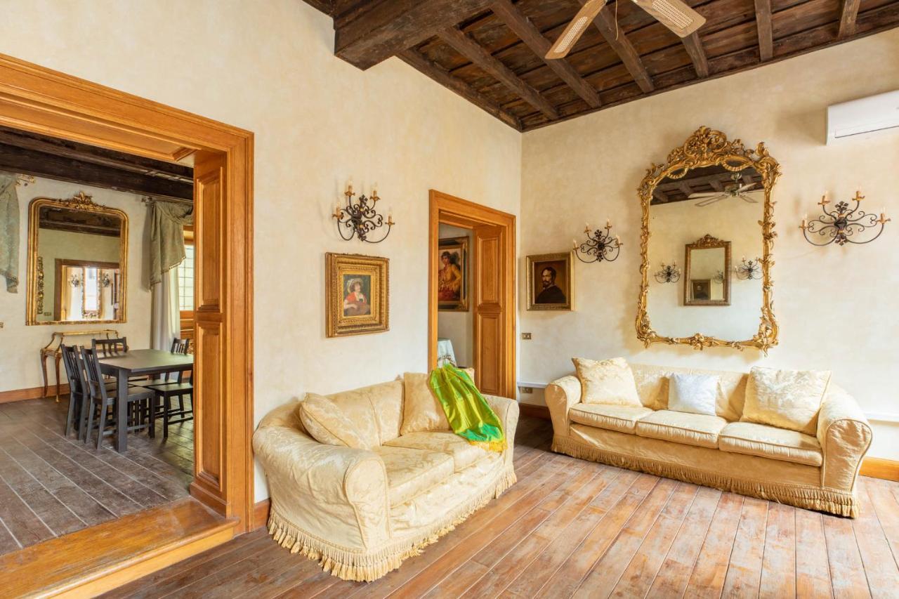 Iflat Golden Gem In Trevi Apartment Rome Exterior photo