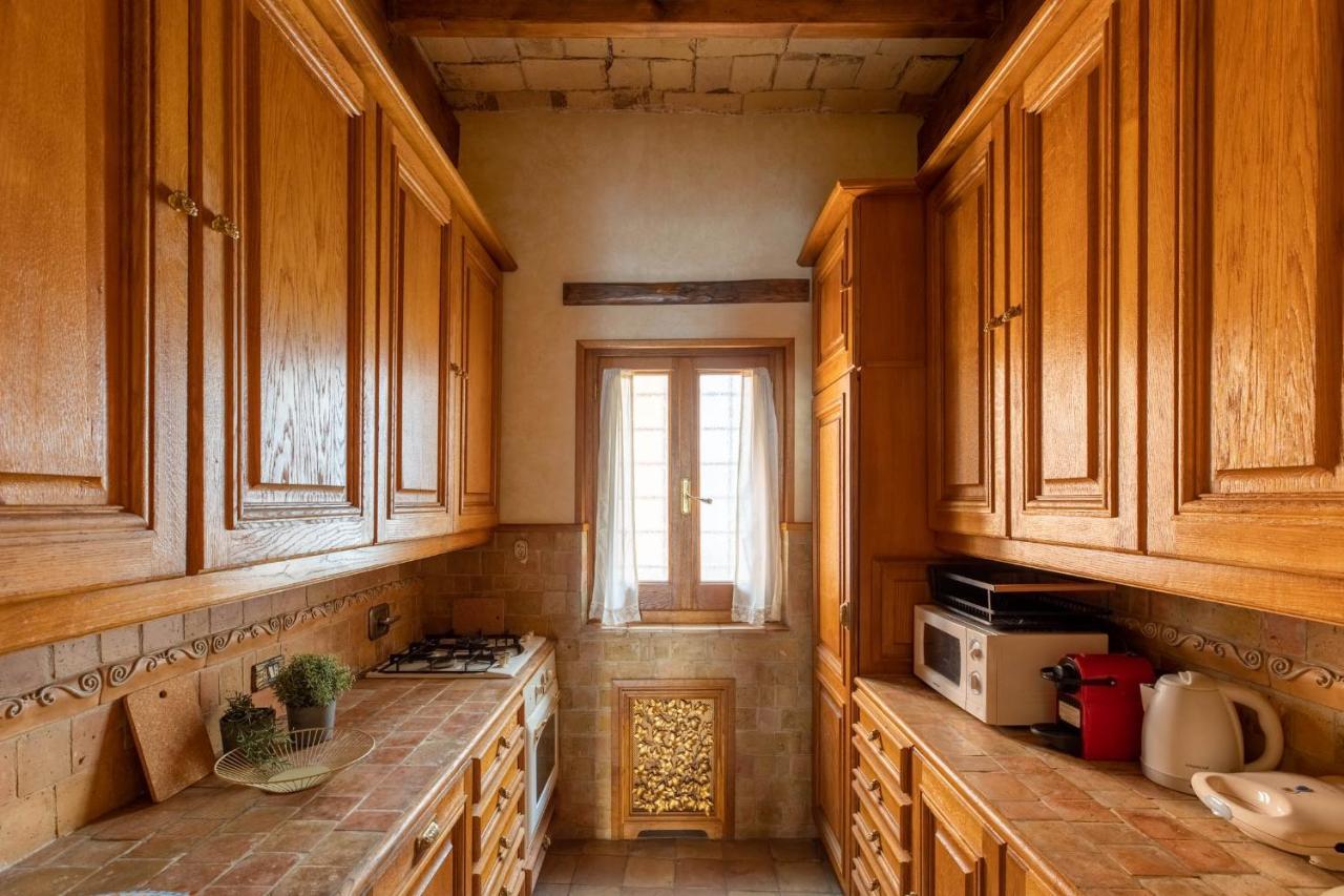 Iflat Golden Gem In Trevi Apartment Rome Exterior photo
