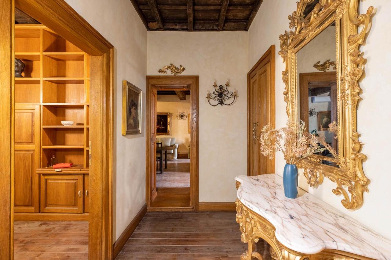 Iflat Golden Gem In Trevi Apartment Rome Exterior photo