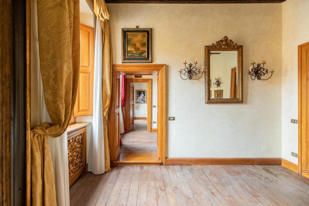 Iflat Golden Gem In Trevi Apartment Rome Exterior photo